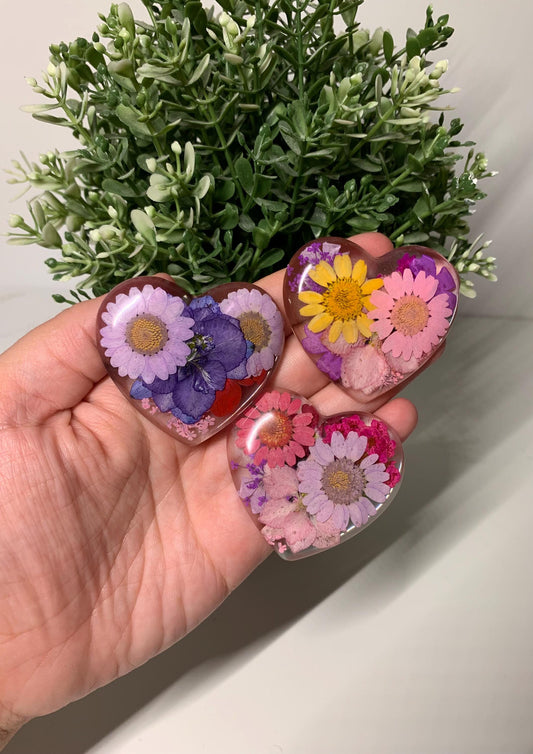 Flower Magnet (with a Range of Colours Available)